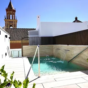 Amadeus 4*, Siviglia Spagna